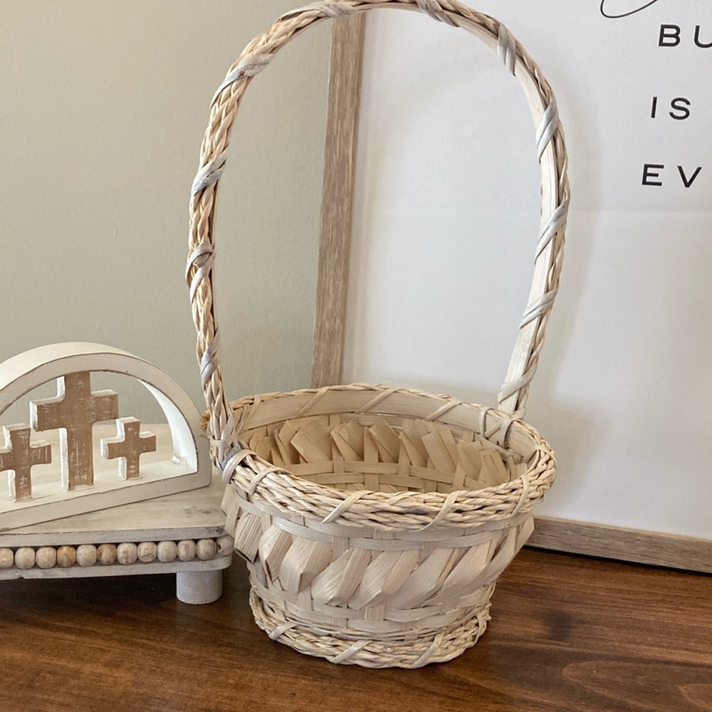 Vintage Woven Cream Basket with Handle, Easter Basket